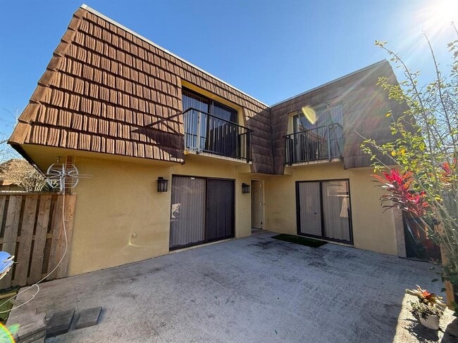 Building Photo - 5276 Middle Ct