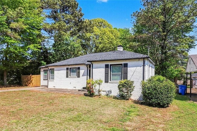 Photo - 1680 Fairbanks St SW