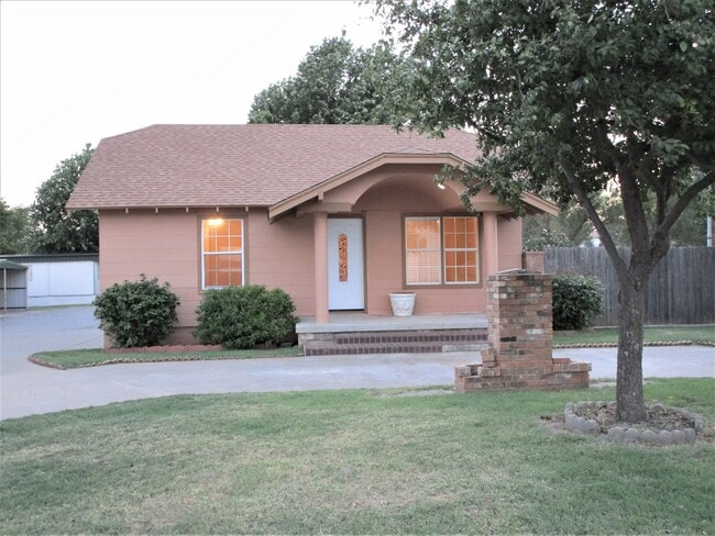Photo - Charming 2 bedroom 1 bath