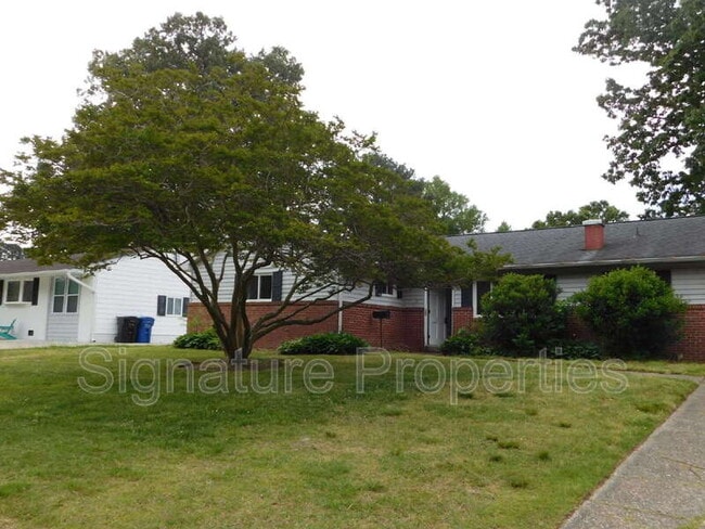 Photo - 13420 Crest Cir