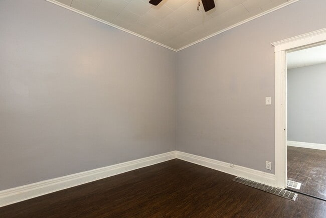 Photo - 2000 Hubbard St Unit Bottom Floor