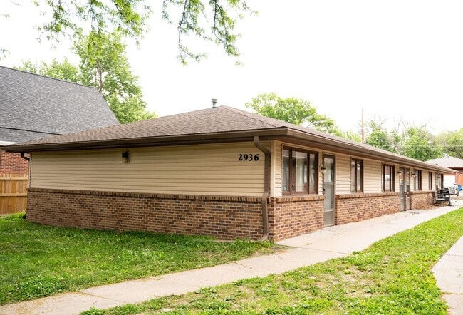 Building Photo - 2936 N 52nd St Unit 3