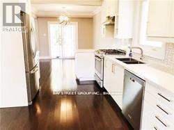 Photo - 557 The Kingsway