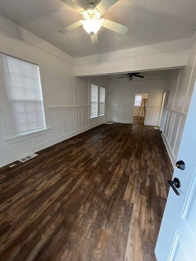 Photo - ZPINE1066 Unit A