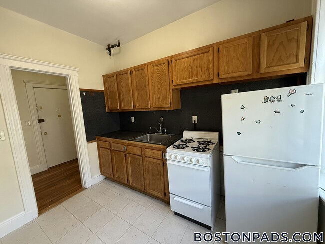 1687 Commonwealth Ave Unidad 32