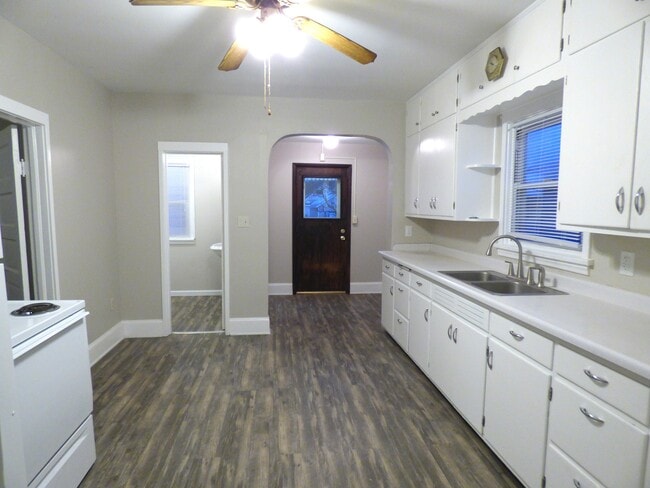 Photo - 1510 13th Ave E