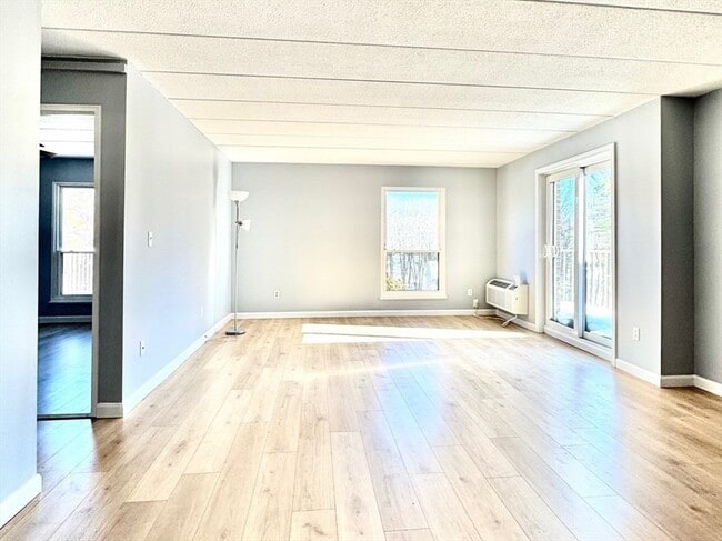 Photo - 147 Turner Rd Unit 114