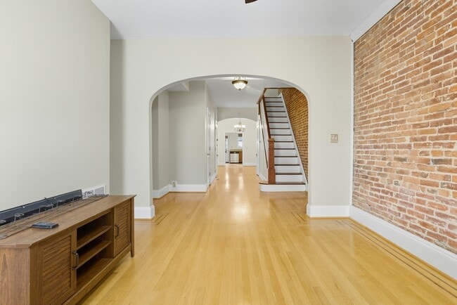 Photo - 1112 S Bouldin St