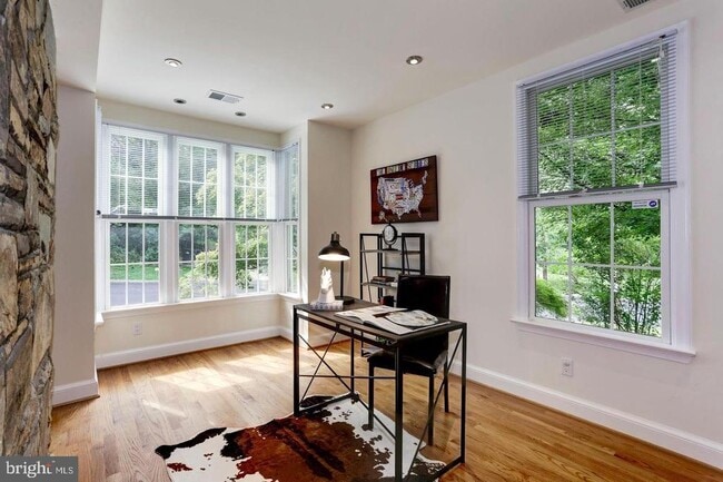 Photo - 1717 Juniper St NW