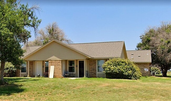 Photo - 1324 E 10th St