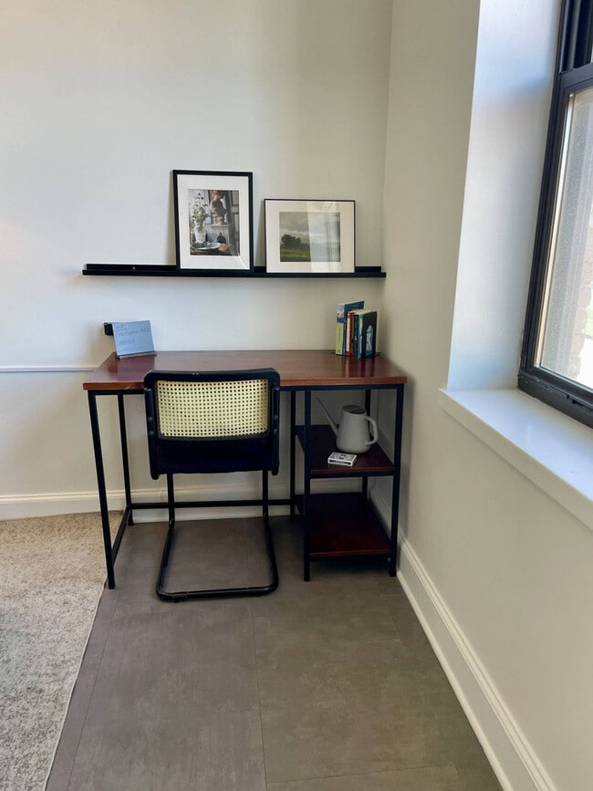 Photo - 758 N Broadway Unidad ID1379068P