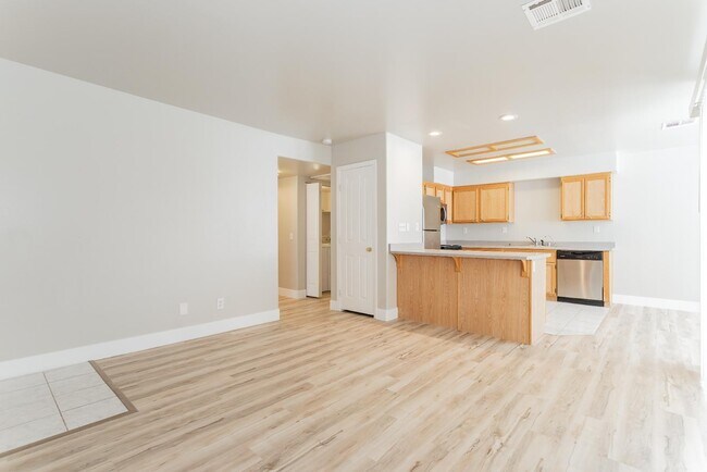 Photo - 1888 Bighorn St