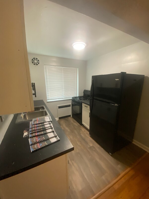 3903 E Gatewood Ln Apartment For Rent in Silverton, OH