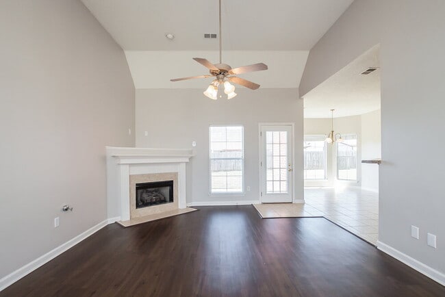 Photo - 5607 Antelope Cove