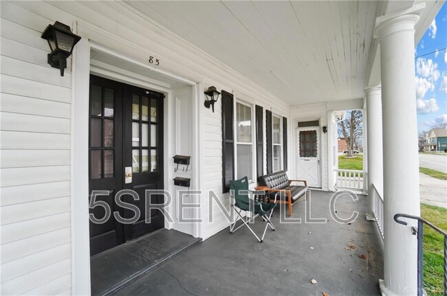 Photo - 85 W 2nd St Unidad 3