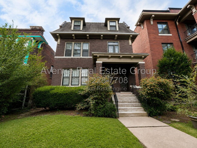 Building Photo - 6028 Pershing Ave