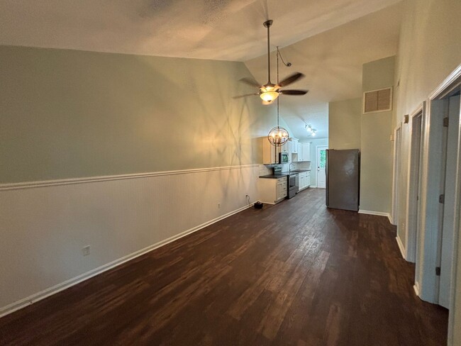 Photo - 5202 Fox Ct Unidad Apt B