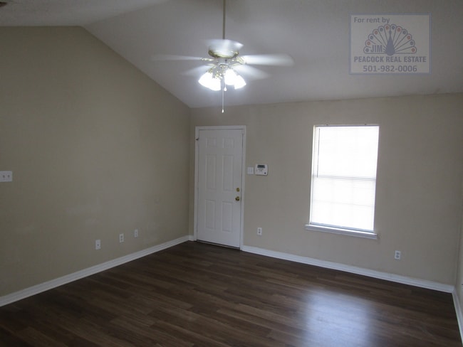 Photo - 33 Wolverine Dr