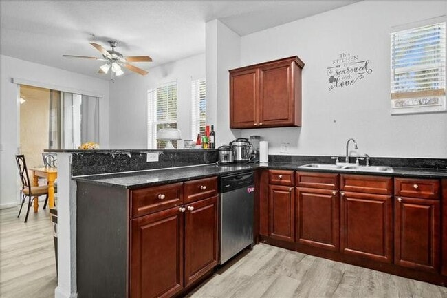 Photo - 1109 Shoma Dr