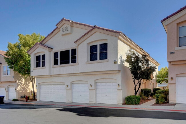 Building Photo - 2576 Velez Valley Way