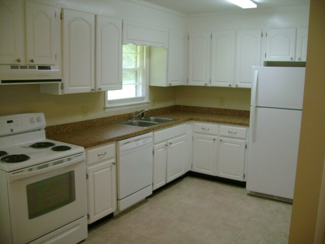 Kitchen - Scott Hills Apartments