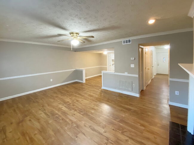 Photo - 1905 S Milledge Ave Unit 8