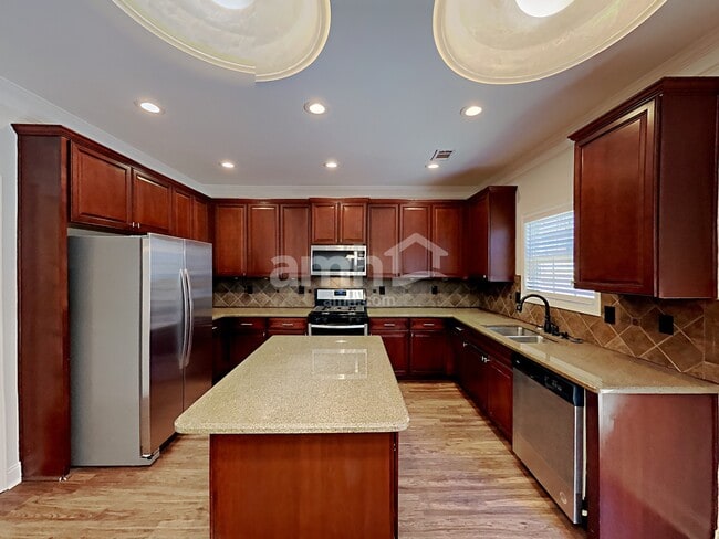 Photo - 446 Crestmont Ln