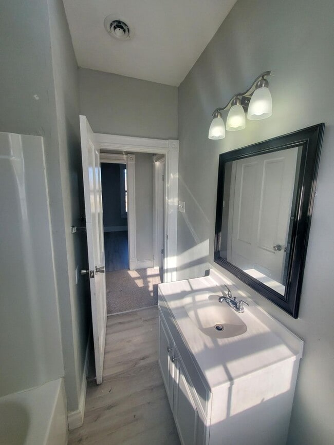 Photo - 246 Hatton St Unit 246 Hatton  B