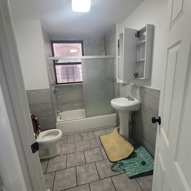 Photo - 1233 Union Ave Unit 2