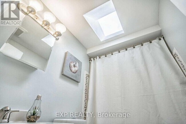 Photo - 63 Barrett Crescent