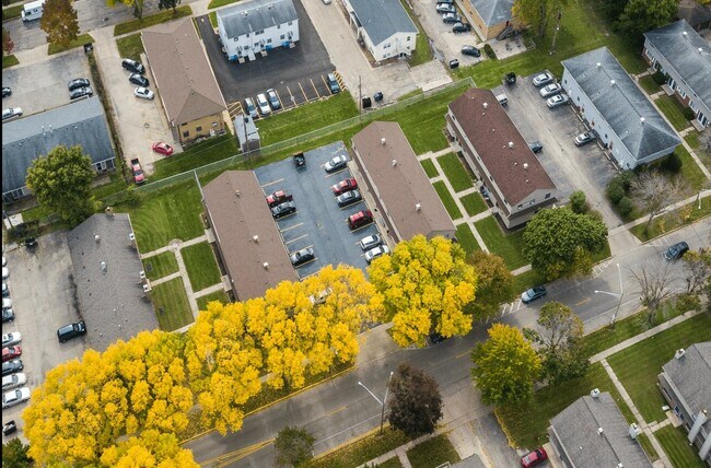 Photo - 826 W Hillcrest Dr