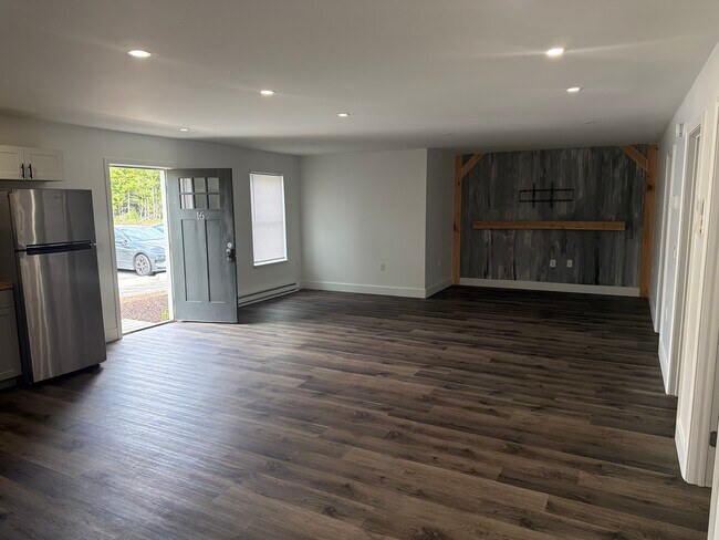 Photo - Blake Court Unit 16