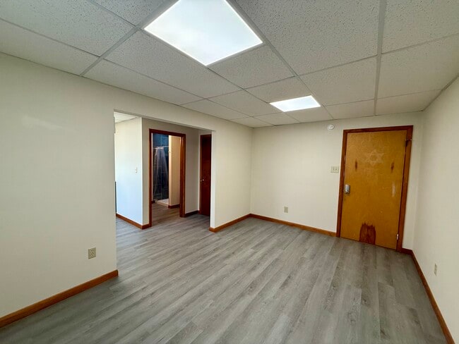 Photo - 507 E Main St Unit 1