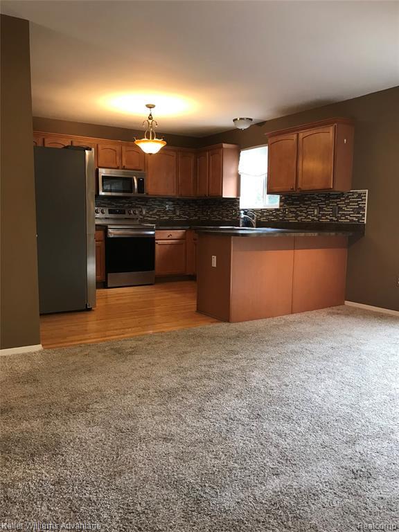 Photo - 233 Tucker St