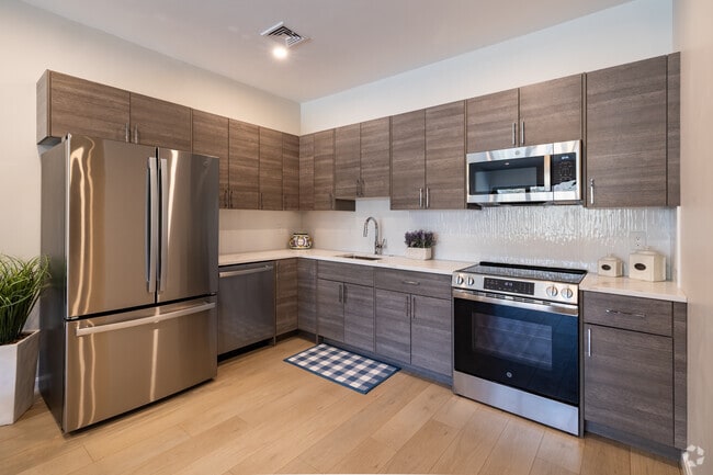 2BR, 2BA - 1005SF - The Falmouth