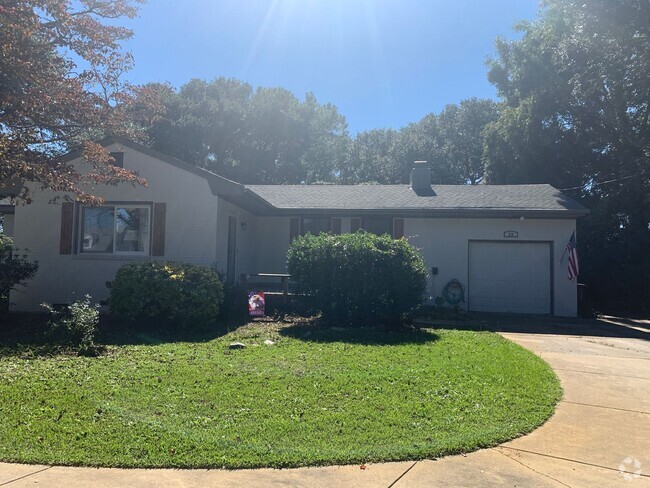 Building Photo - 3 Bedroom 2 Bath Home in Point Harbor Avai...