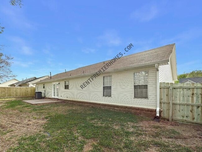 Photo - 1020 Highland Blvd