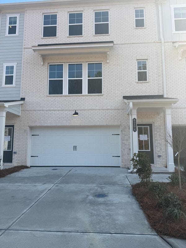 Building Photo - 6208 Kenbrook Dr