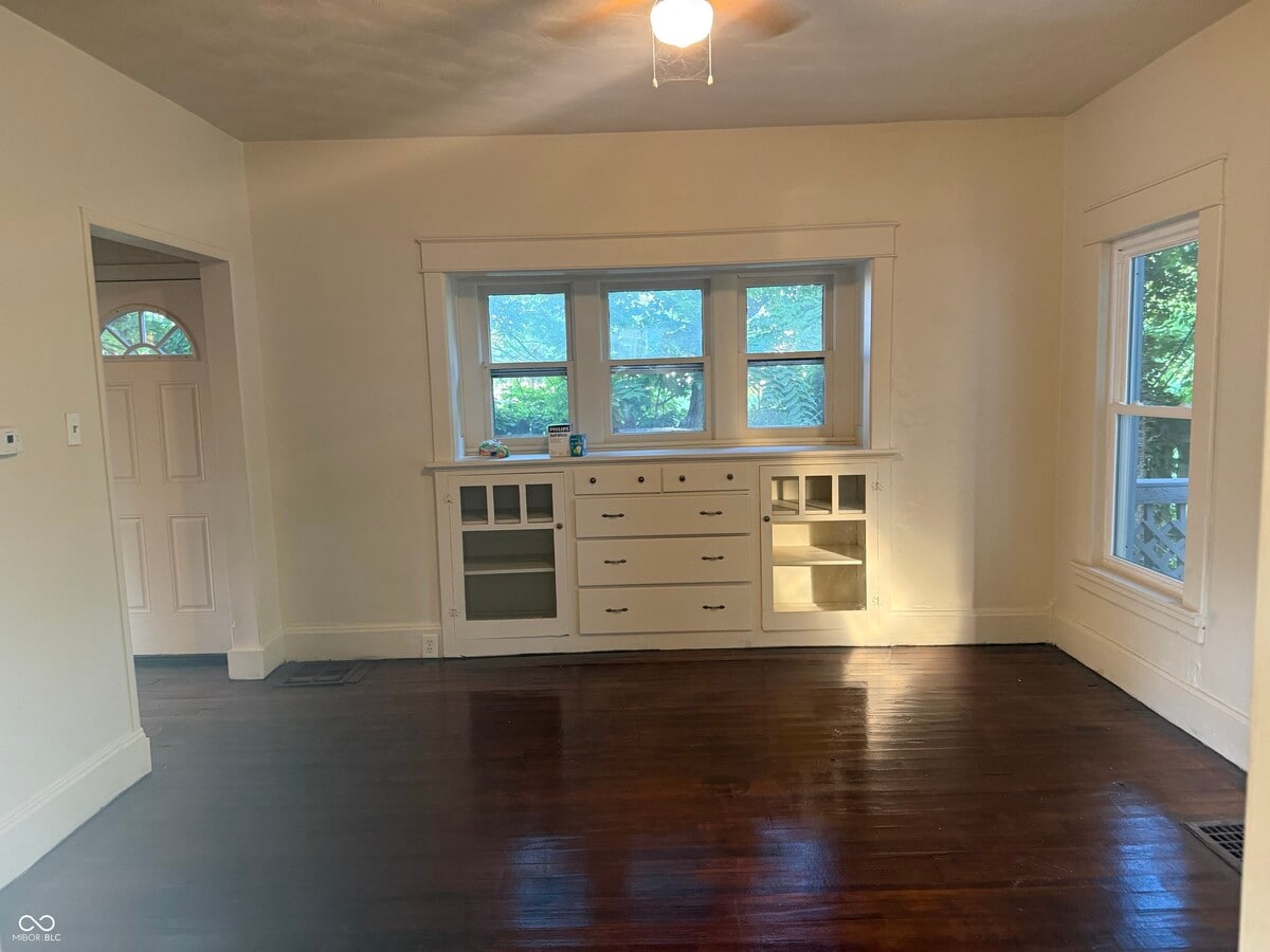 Photo - 803 Milligan St