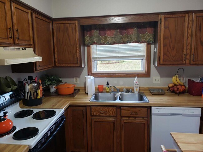 Photo - 1126-1128 Sausalito Dr Unit 1128