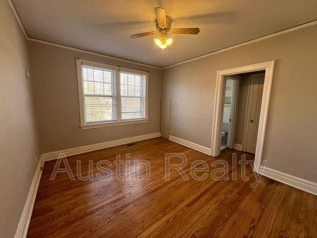 Photo - 7080 Mitchell Ave Unidad Apt. A