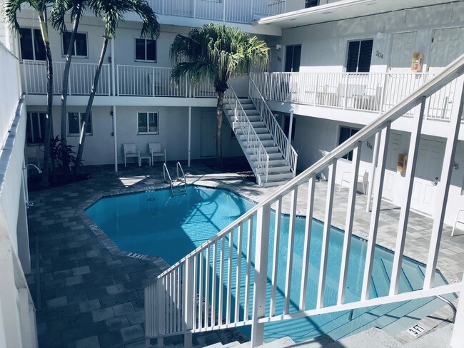 Broward County Fl Apartments For Com Photo 2901 Riomar St Unit 204