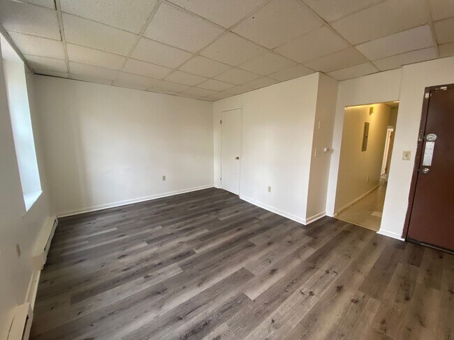 Photo - 611 N Front St Unit 611 N Front St - Apt #2