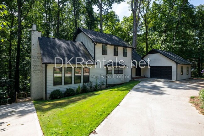 Building Photo - 2133 Cooper Way