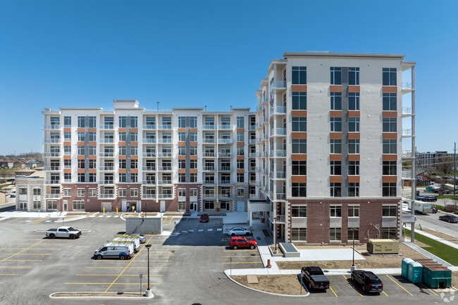 Photo - 1600 Hyde Park Village Apartments