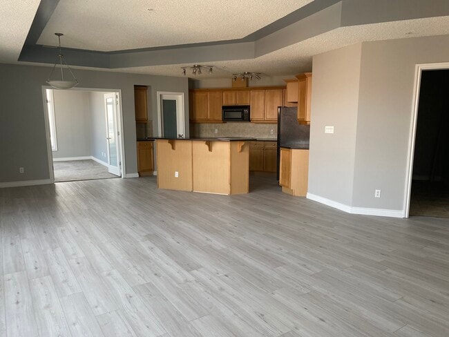 Building Photo - 9020 Jasper Av NW Unit 1703