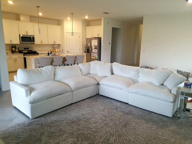 Photo - Serene Shores Loop, Lorraine Lakes