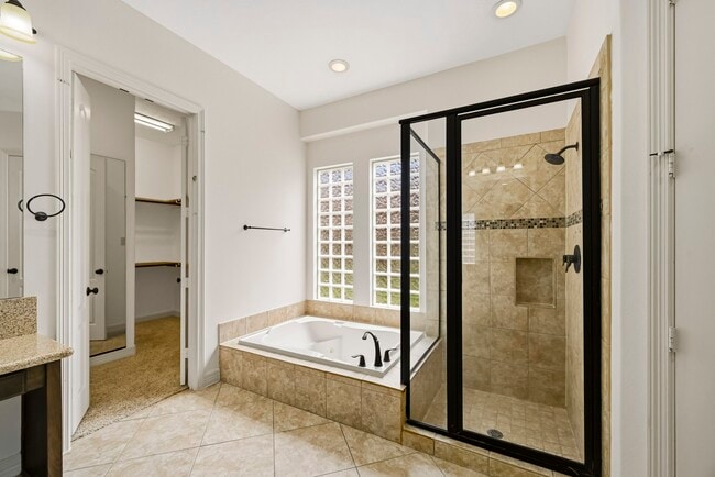Building Photo - 27730 Dalton Bluff Ct