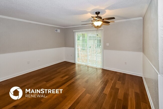 Photo - 3087 Newmarket Dr