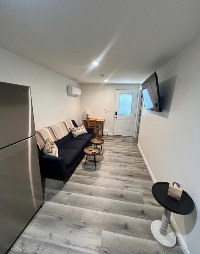 Photo - 20713 Lemay St Unidad The Mockingbird Cottage